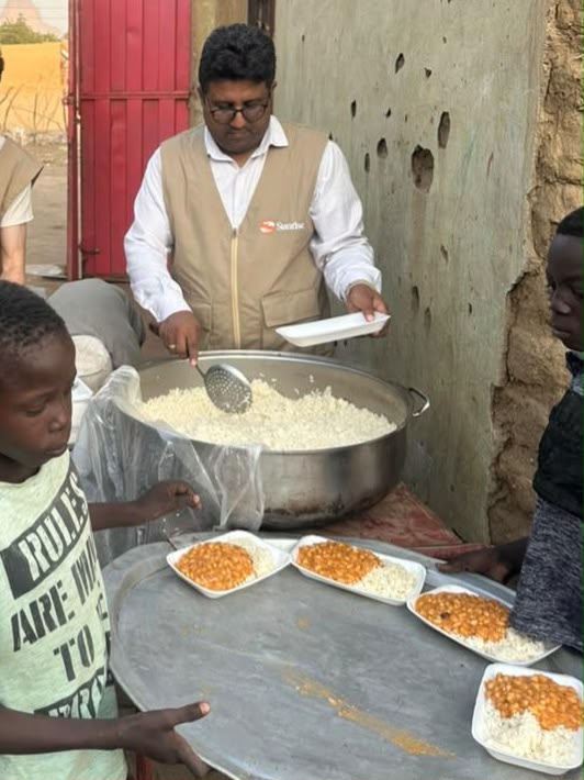 Sudan'da Her Cuma Sıcak Bir Yemek